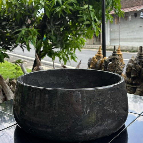 Luna Noir Basin