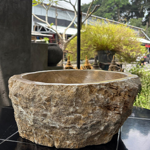 Onyx Vessel